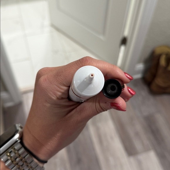 Arbonne DermResults Primer with SPF 30 - Picture 3 of 3